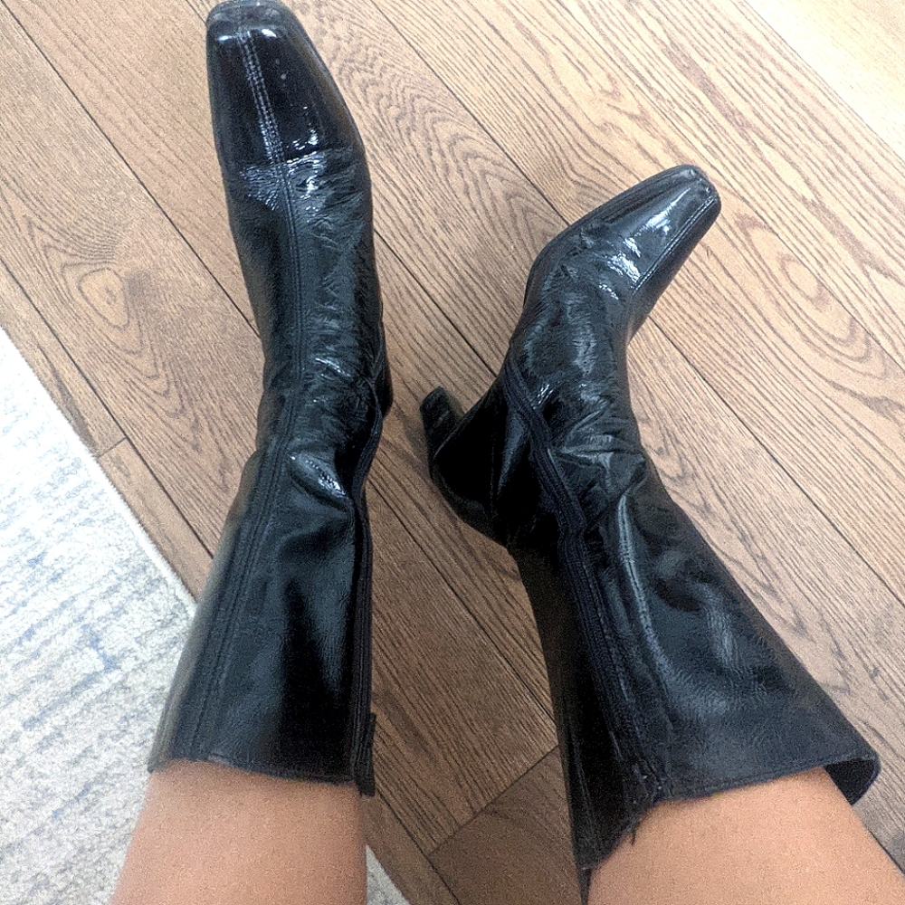 Beautiful La Canadienne black leather boot
